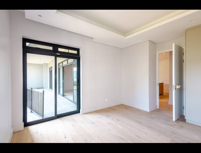 3 BEDROOM APARTMENT SOLD IN ORANJEZICHT